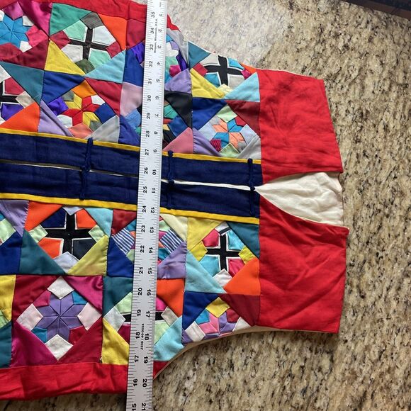 Red Vintage Patchwork Quilted Vest - Picture 8 of 9